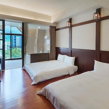 Hotel Les Champs Jiaoxi Bagian luar foto