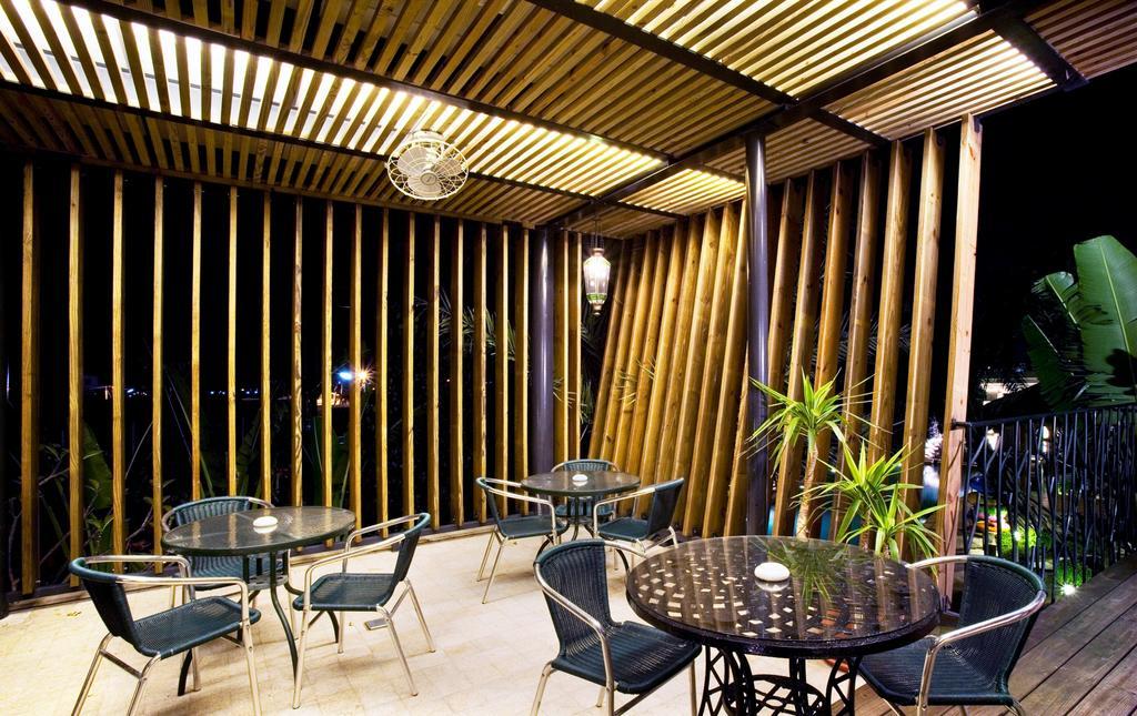 Hotel Les Champs Jiaoxi Bagian luar foto