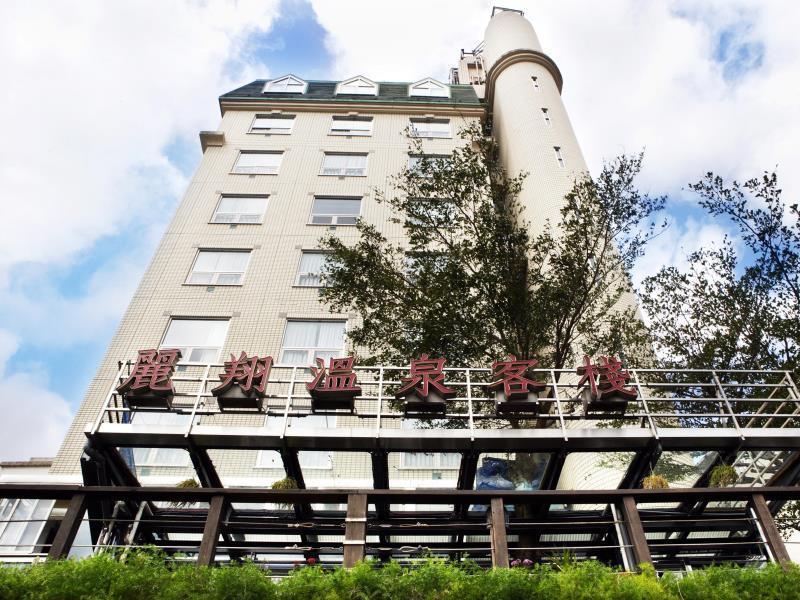 Hotel Les Champs Jiaoxi Bagian luar foto