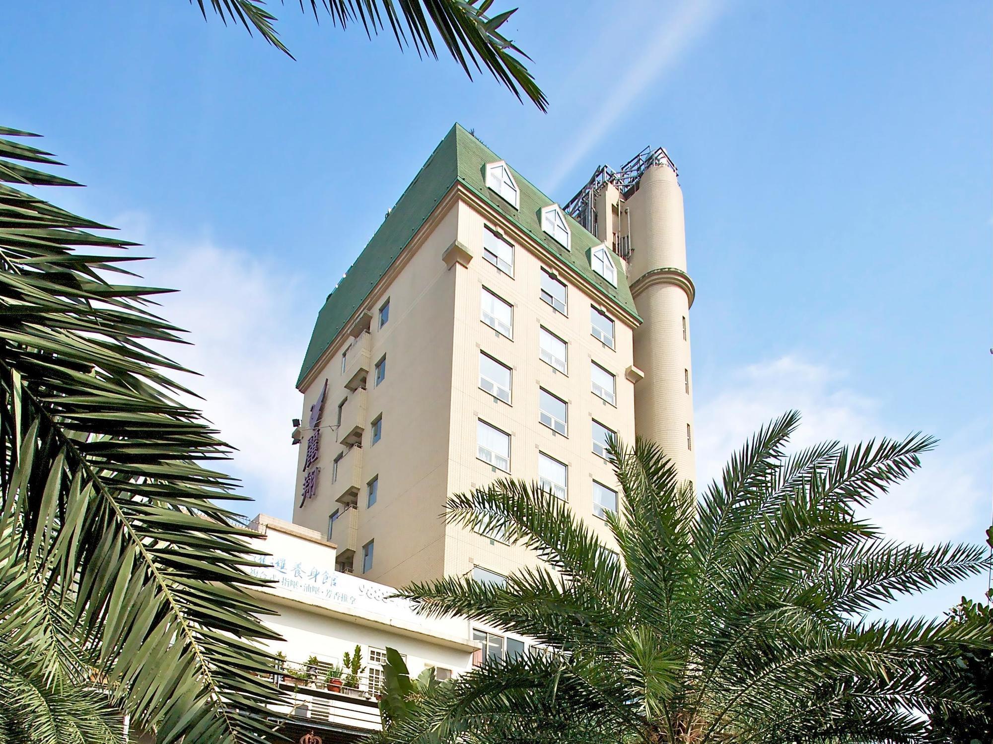 Hotel Les Champs Jiaoxi Bagian luar foto