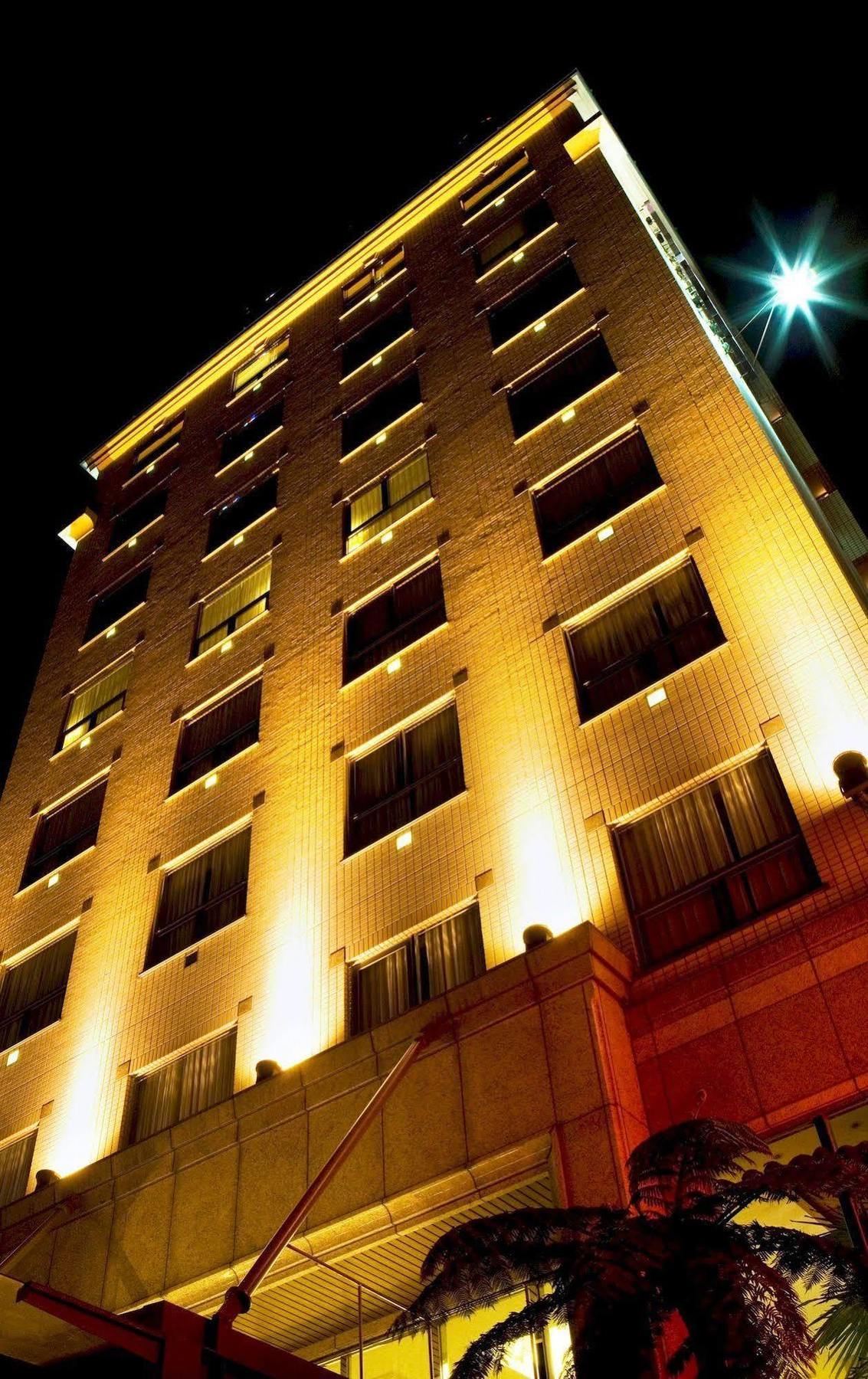Hotel Les Champs Jiaoxi Bagian luar foto