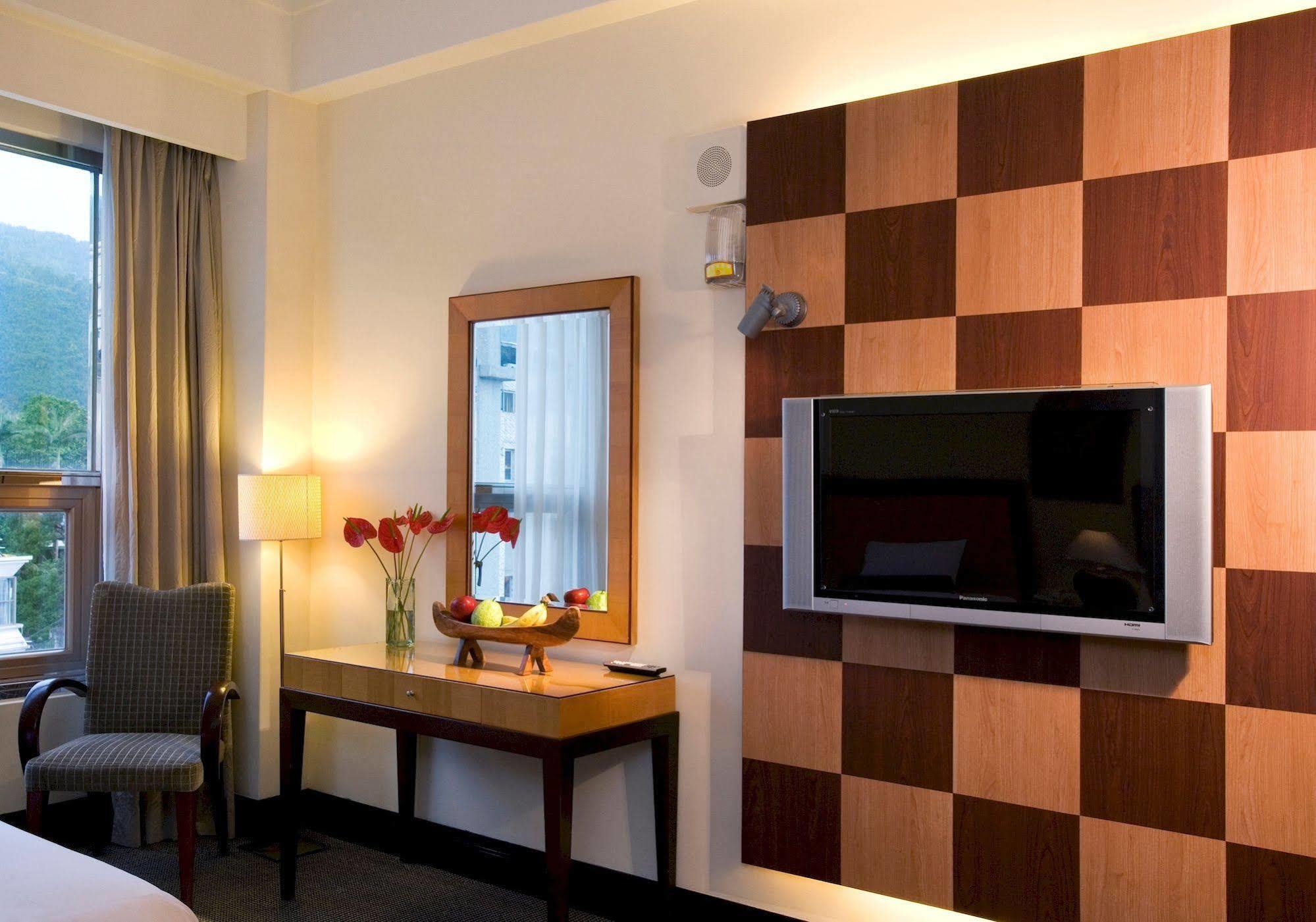 Hotel Les Champs Jiaoxi Bagian luar foto