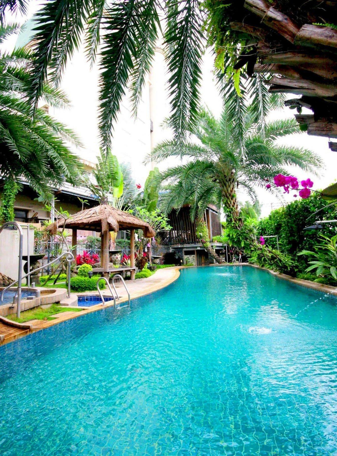 Hotel Les Champs Jiaoxi Bagian luar foto