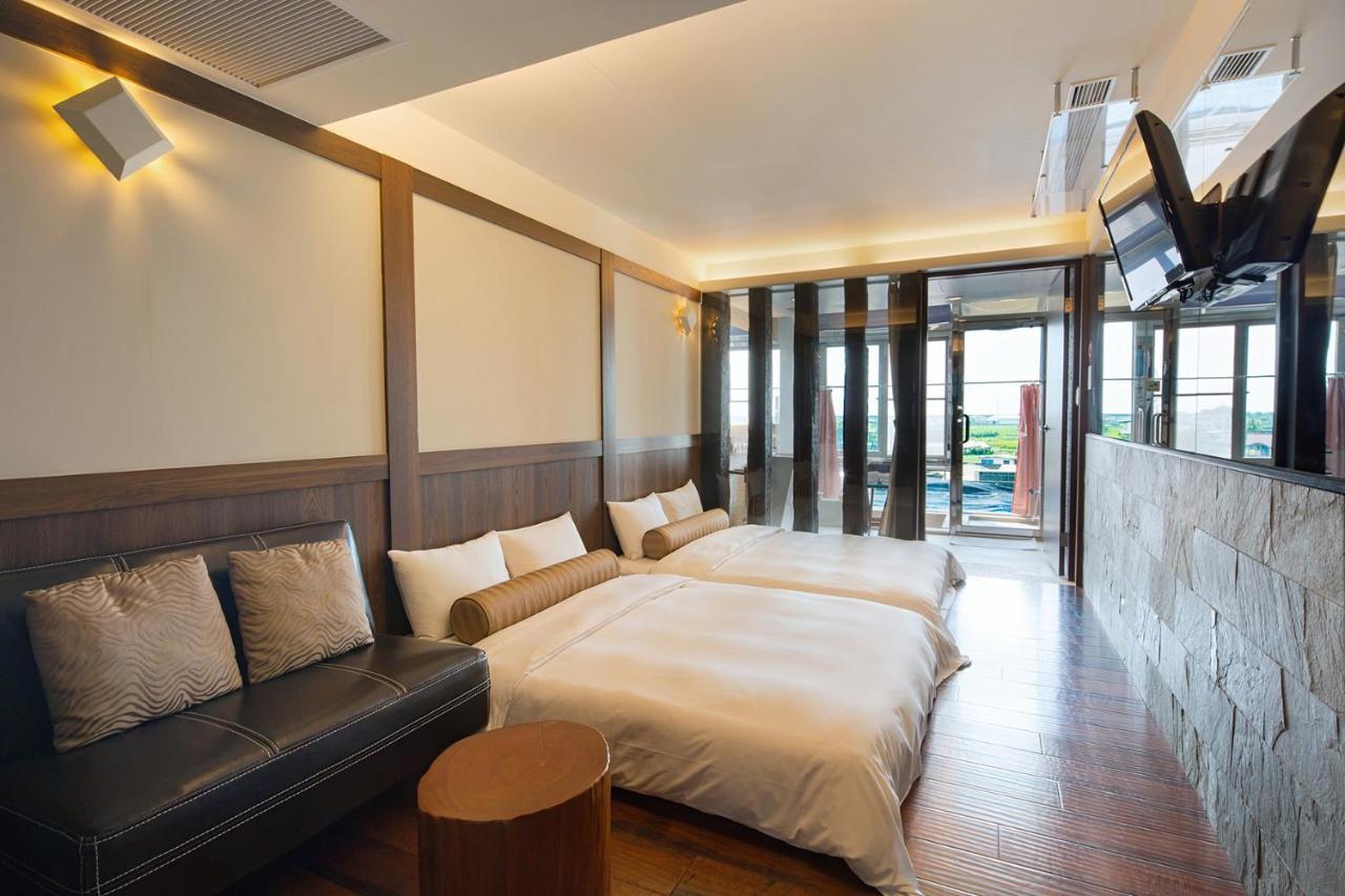 Hotel Les Champs Jiaoxi Bagian luar foto